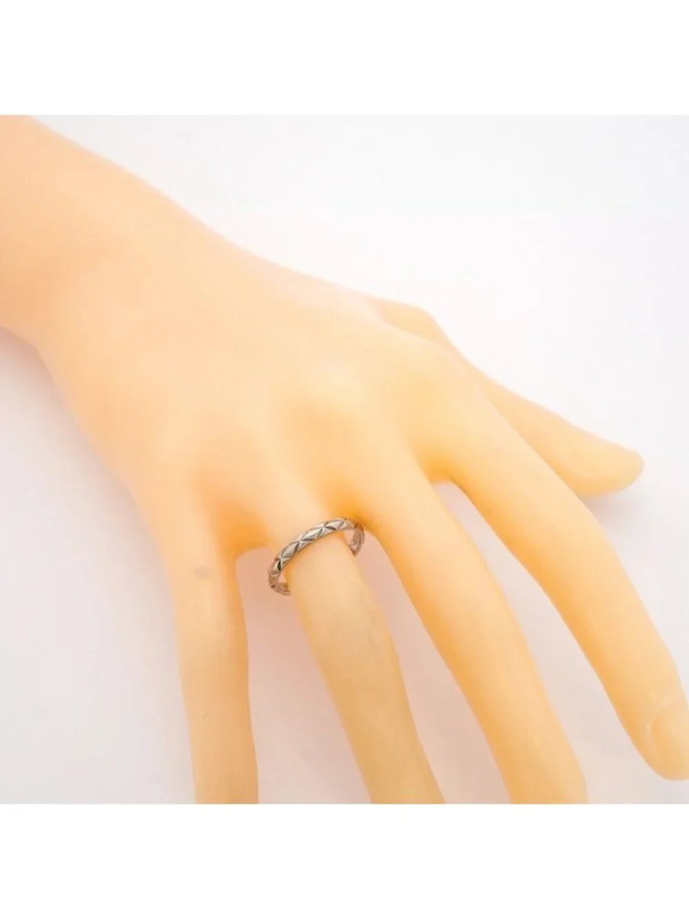 Chanel Ring Quilted Platinum 54 - Picture 10 of 11